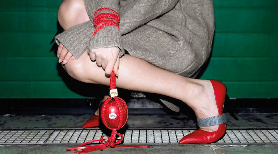 envy™ – der erste Apfel auf der Mailänder Fashion Week: ein stilvolles Statement für Genuss und Design.