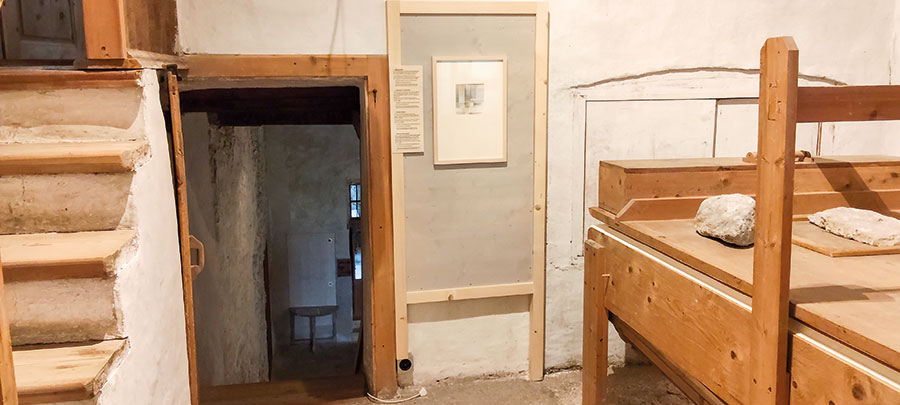 Bilder und Orgelklänge begleiten die Gäste durch die Stockwerke