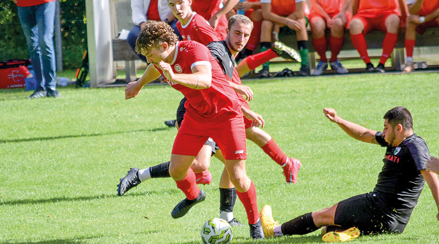 Die Goldrainer (rot) sind das aktuelle Schlusslicht der 2. Amateurliga