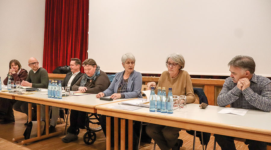 v. l. Stefanie Nagler, Christoph Mahlknecht, Rene Mair, Nadja Senoner, Veronika Fliri, Heidemarie Stecher und Roger Wieser
