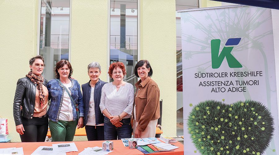 v. l. Gertraud Telser, Gertraud Kaserer, Monika  Kuenrath, Veronika Wieser, Rebekka Wallnöfe