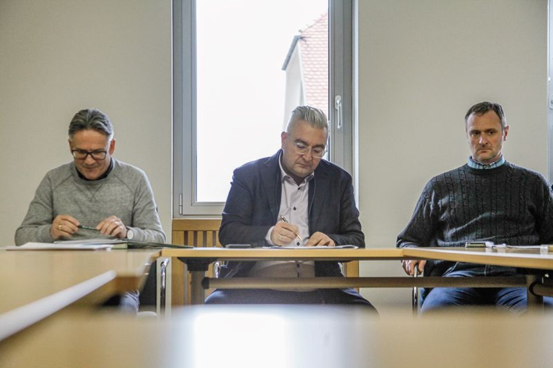 v. l.: Generalsekretär Urban Rinner, Bezirkspräsident Dieter Pinggera und Bezirksvizepräsident Josef Thurner: Die höchste Dotierung des Haushaltes bisher