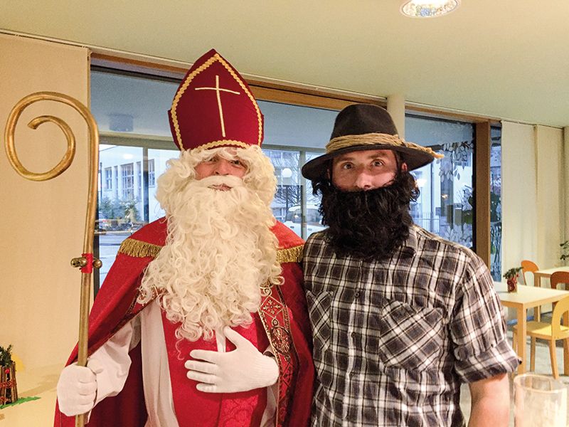 Nikolaus und Knecht Ruprecht im Bürgerheim Schlanders