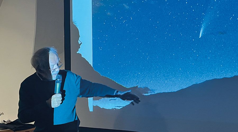 Der Komet “Neowise”, im Sommer 2020 über Tanas, war eines der vielen schönen Erlebnisse am Sonnenberg