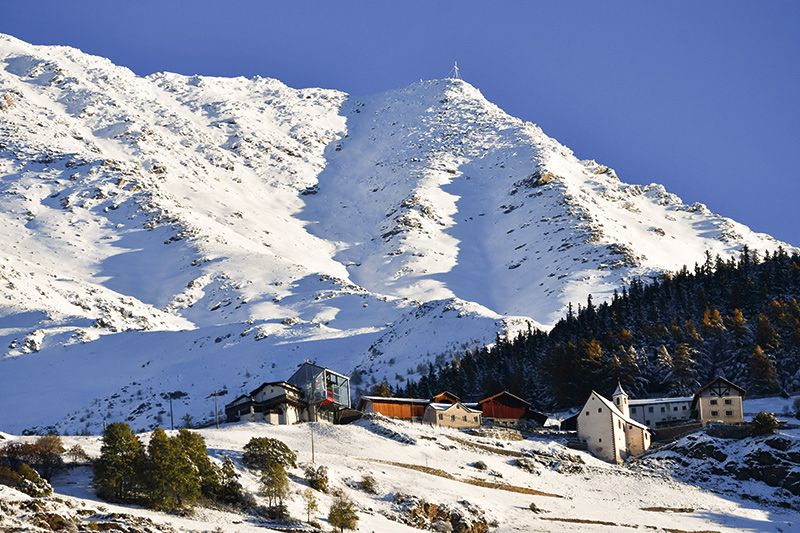 Vermoi Spitz (2929m).