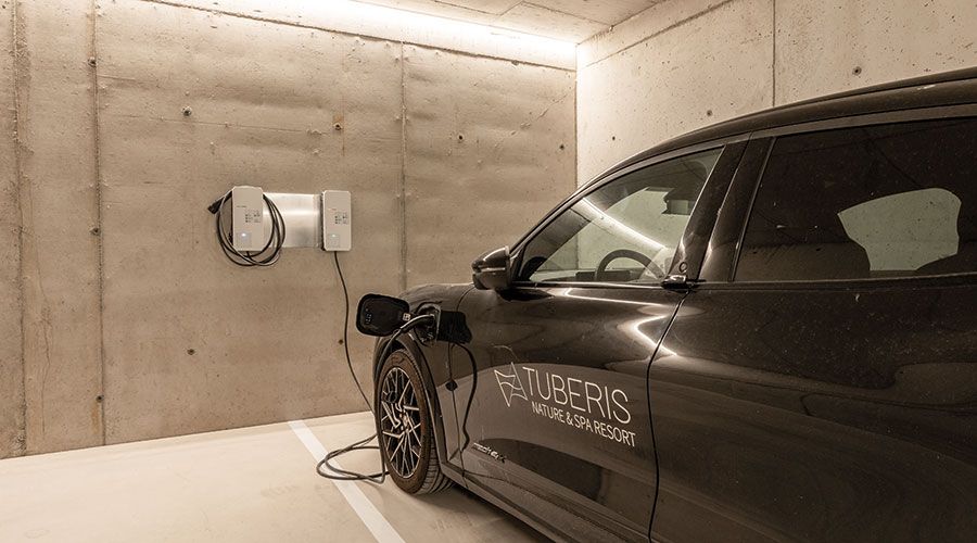 Regional  Vom elektrischen Strom aus der hauseigenen Photovoltaik-anlage bis hin zu Lebensmitteln aus dem eigenen Bauernhof: Regionalität wird im Tuberis groß geschrieben