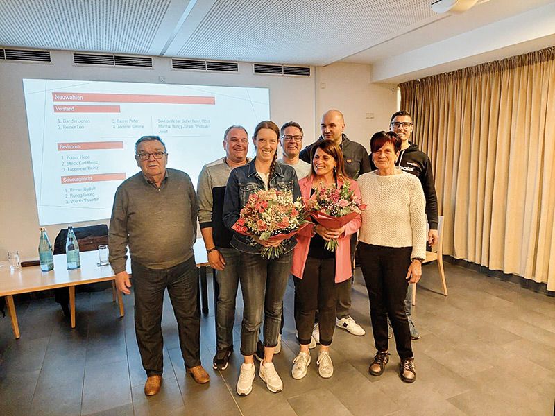 v. l.: Eder Michaela, Zoderer Sabine, Pföstl Martha; Reiner Leo, Reiner Peter, Weithaler Josef, Rungg Jürgen, Gufler Peter