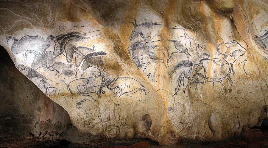 Die Darstellung der Pferde in der französichen Felsenhöhle von Chaúve ist mindestens 30.000 Jahre alt.