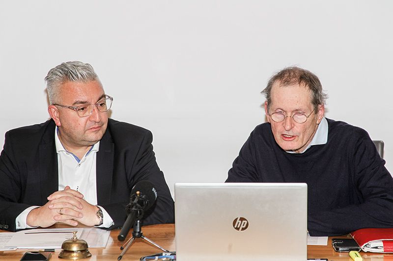 BM Pinggera und Architekt Uli Weger: Restriktive Siedlungsabgrenzung geplant