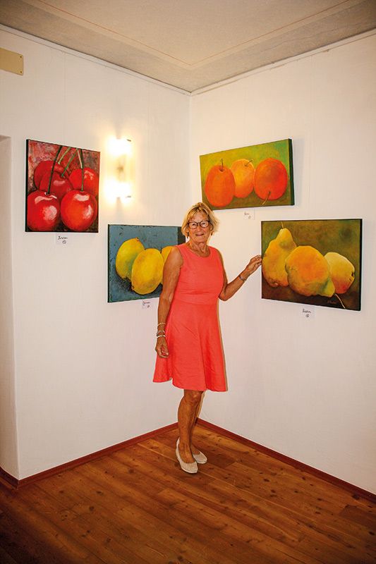 Im Ausstellungsraum „Ideenbandl“: Künstlerin Anni Thaler überzeugte mit ihren ausdrucksstarken und farbenfrohen Malereien 