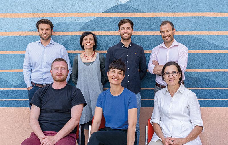 Der neue Vorstand: Hinten v. l.: Michael Wunderer, Claudia Aimar, Simon Tumler, Kurt Ratschiller, vorne v. l.: Hannes Götsch, Katrin Gruber, Gerda Platzgummer