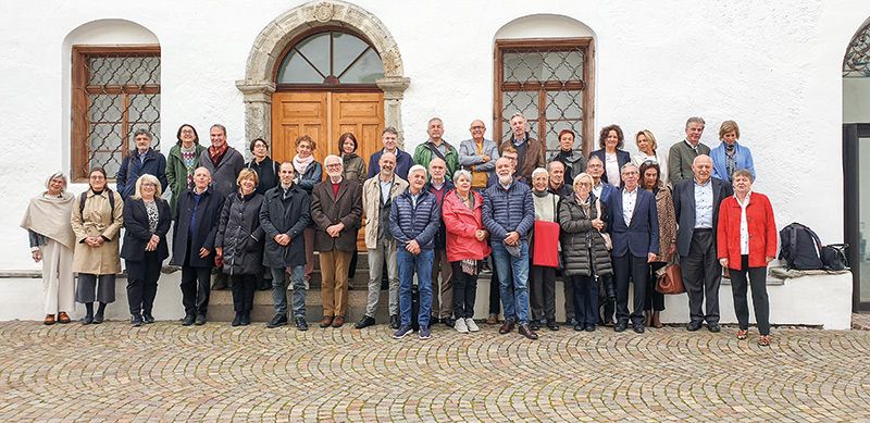  Vertreter:innen der Zivilgesellschaft, der Wirtschaft und der Kirche  trafen sich vom 13. bis 15. Oktober zu den 26. Klausurgesprächen im Kloster Marienberg.