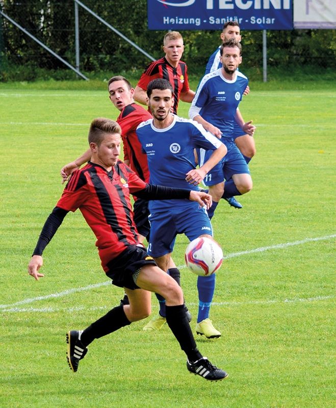 Im Derby zwischen Goldrain (blau) und Morter gab es ein torloses Unentschieden.
