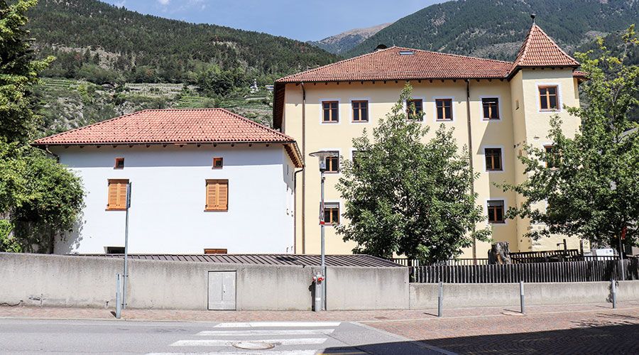 Der italienische Kindergarten, das italienische Schulzentrum und die Musikschule nach der energetischen Sanierung