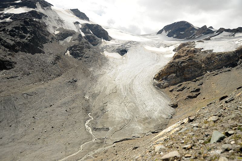 Der Langenferner im  hinteren Martelltal im Sommer 2021