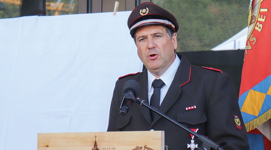 « Wir sind eine super Truppe. Leben, Teamgeist und Respekt sollen nun das Haus füllen. Für die Realisierung braucht es ein stabiles Nervenkostum.  KDT FF Eyrs Michael Telser