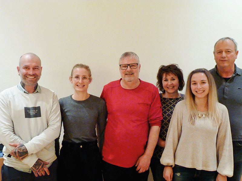 v. l.: Markus Stocker, Carolin Haller, Ortsobmann Adolf Erlacher, Barbara Ganterer, Eva Maria Frank und Karl Moser